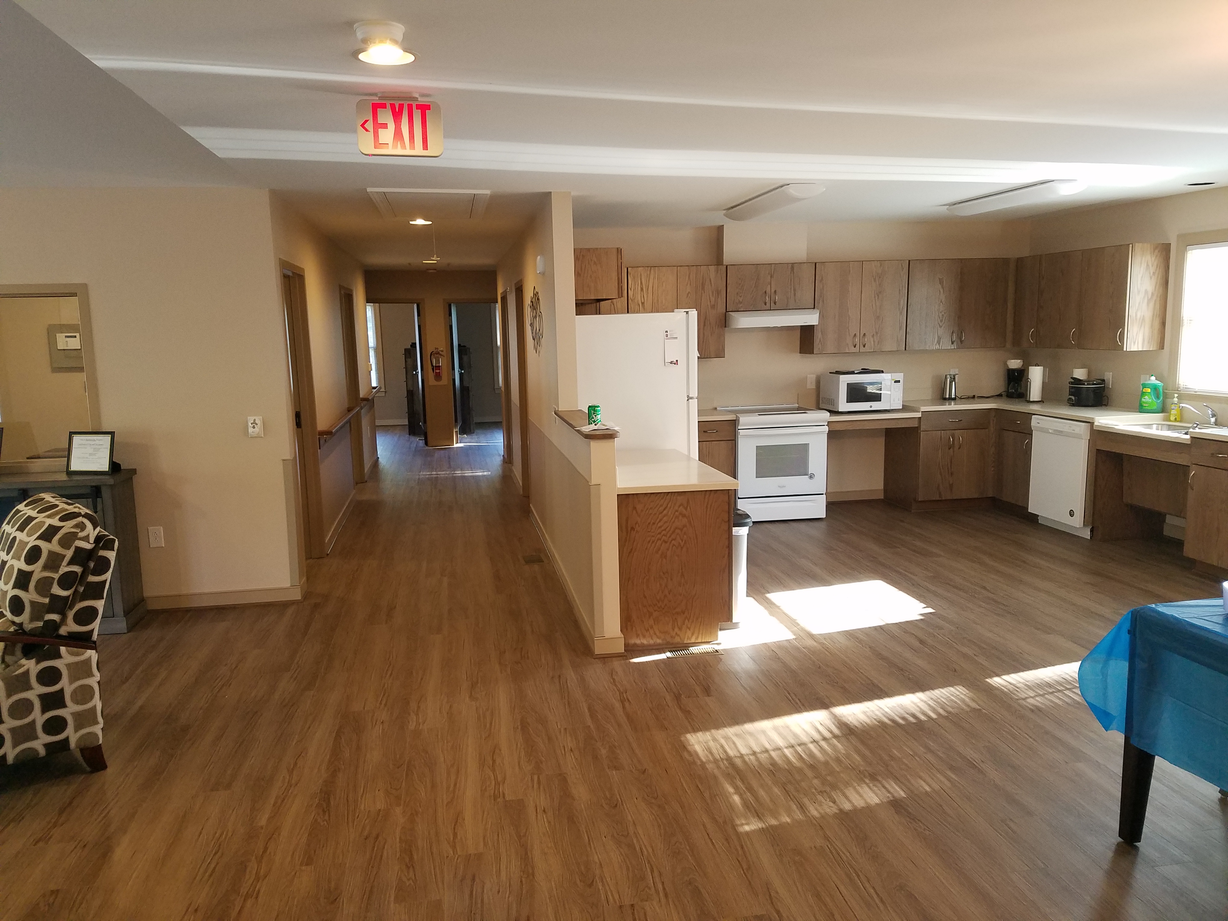 Livingroom and kitchen area